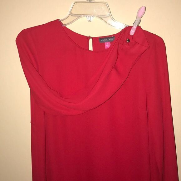 Vince Camuto | Pleat-back High-low Blouse - Picture 5 of 6